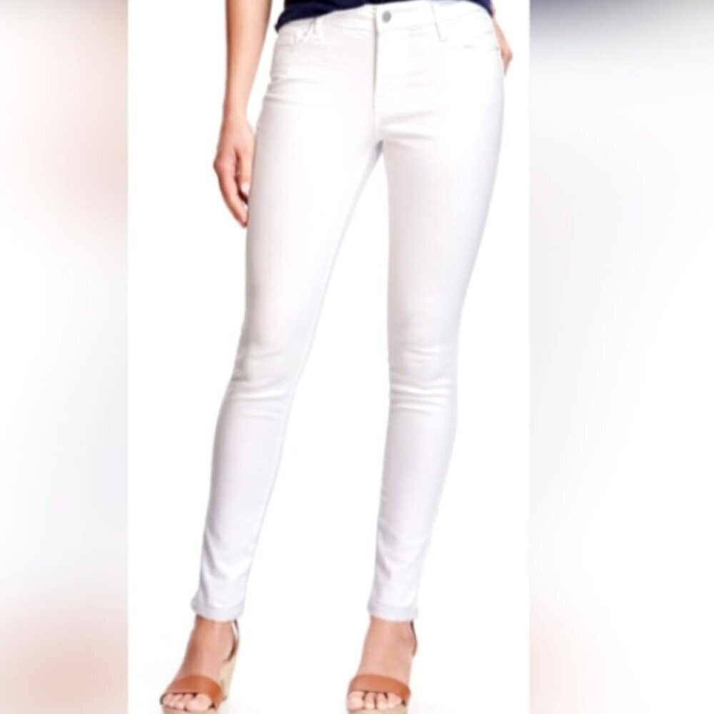 Old Navy The Rockstar Raw Hem Skinny Jeans 8 Reg  (29x28) Bright White 22A‎